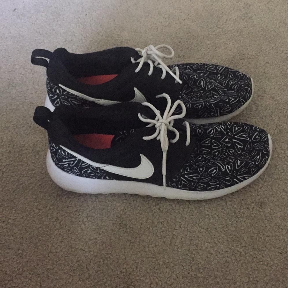 Black Roshe sneakers
